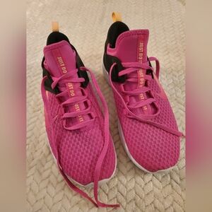 Nike Fuchsia Running Shoes